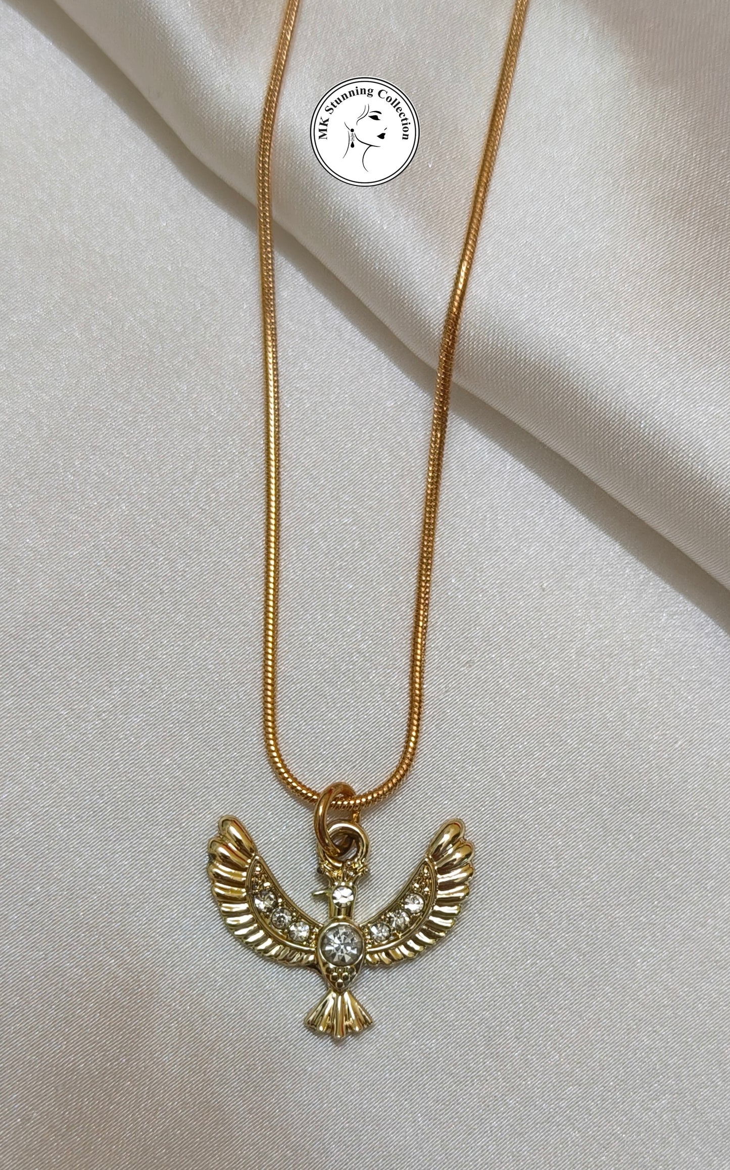 Elegant Gold Bird Pendant Necklace