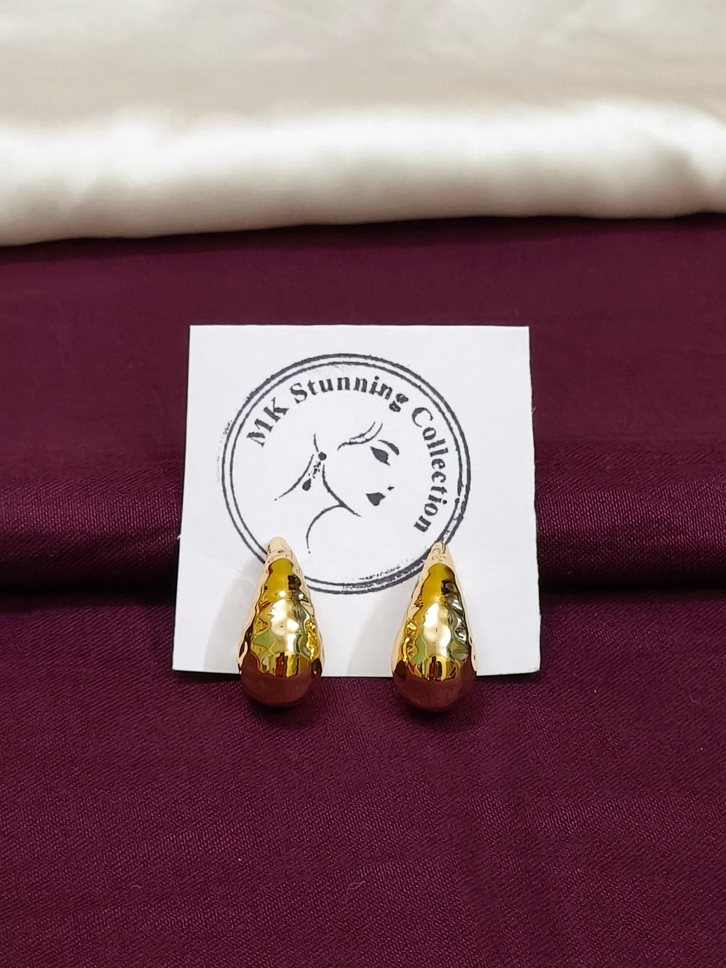 Elegant Gold-Tone Teardrop Earrings