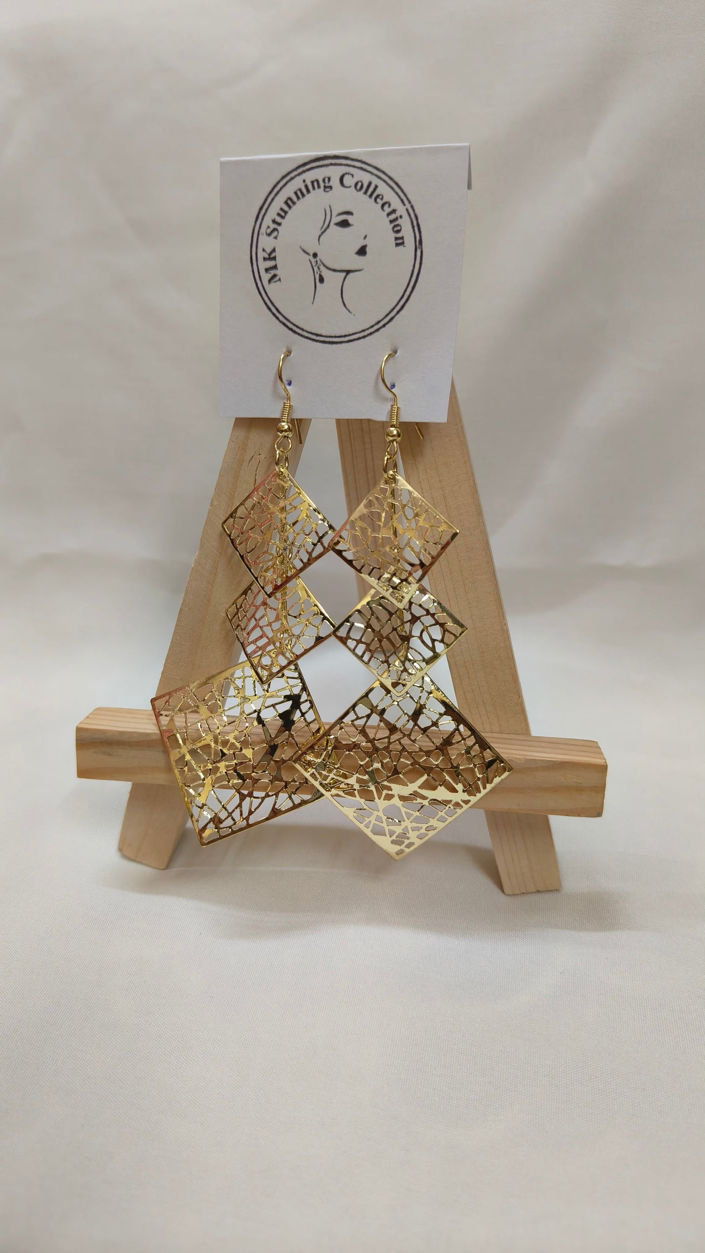Elegant Gold Geometric Earrings