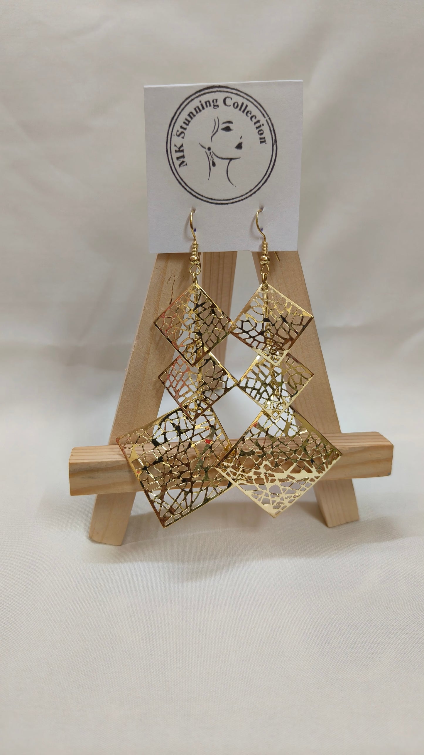 Elegant Gold Geometric Earrings