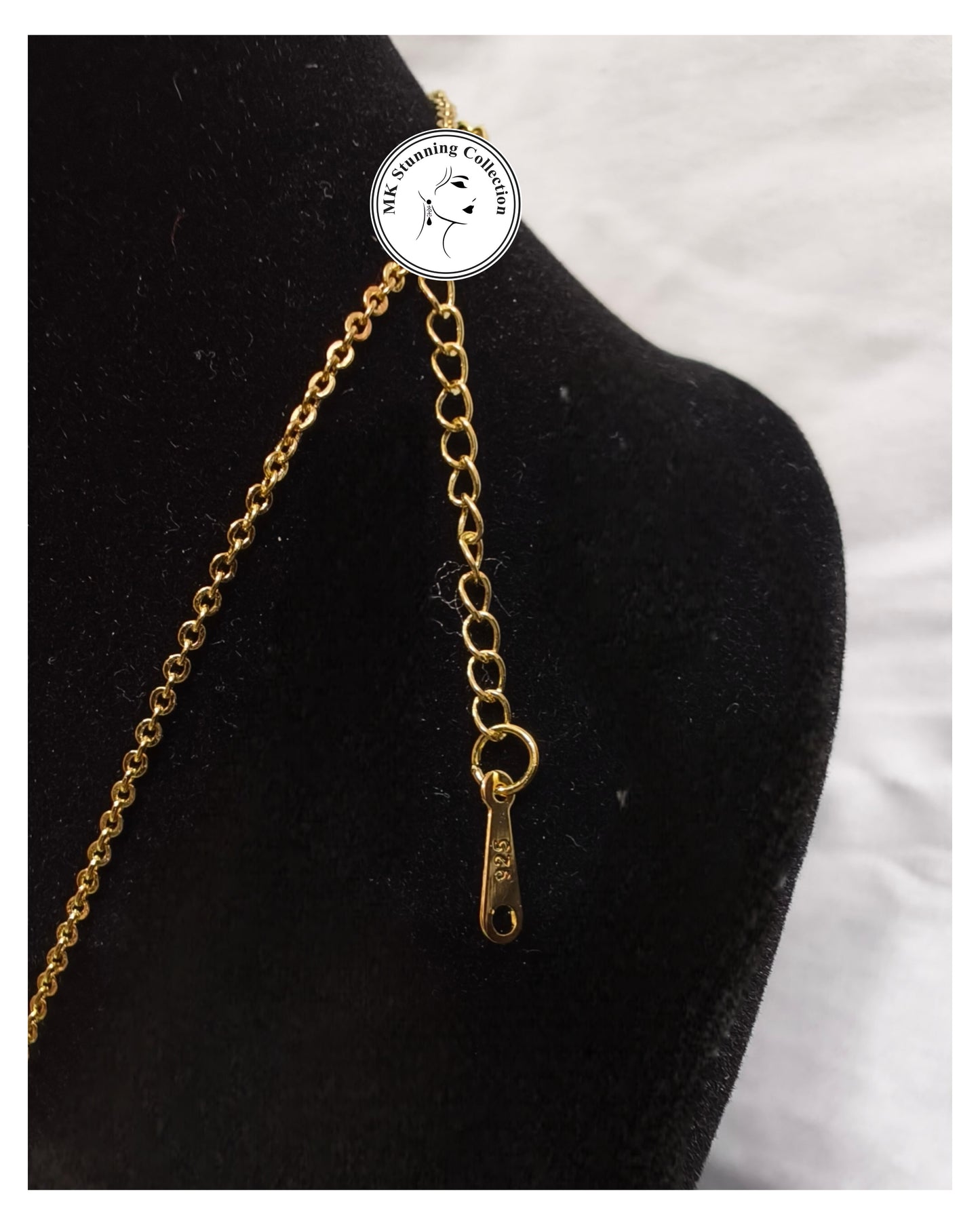 Gold Balloon Dog Pendant Necklace – Playful Minimalist Charm